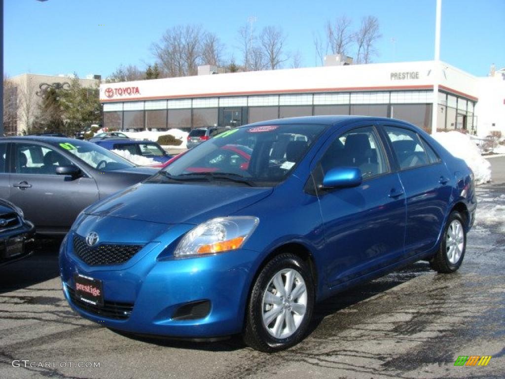 2009 Yaris Sedan - Blue Streak Metallic / Dark Charcoal photo #1