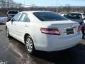 Super White - Camry XLE Photo No. 4