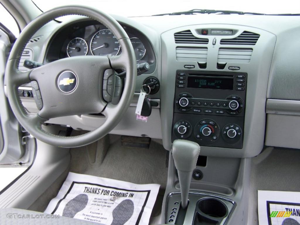 2006 Malibu Maxx LT Wagon - Silverstone Metallic / Titanium Gray photo #17