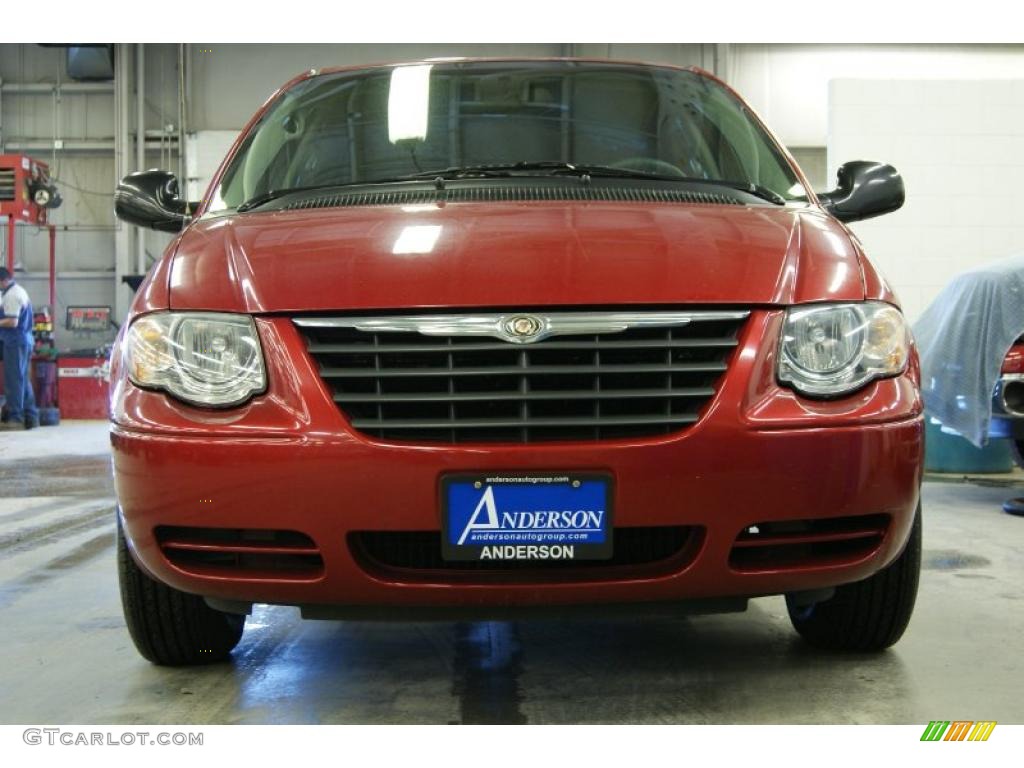 2006 Town & Country LX - Inferno Red Pearl / Medium Slate Gray photo #2