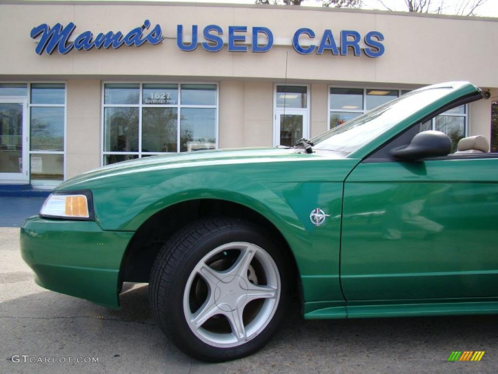 1999 Mustang GT Convertible - Electric Green Metallic / Medium Parchment photo #36