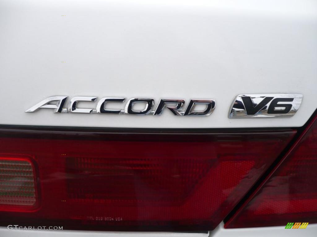 2002 Accord EX V6 Coupe - Taffeta White / Ivory photo #11