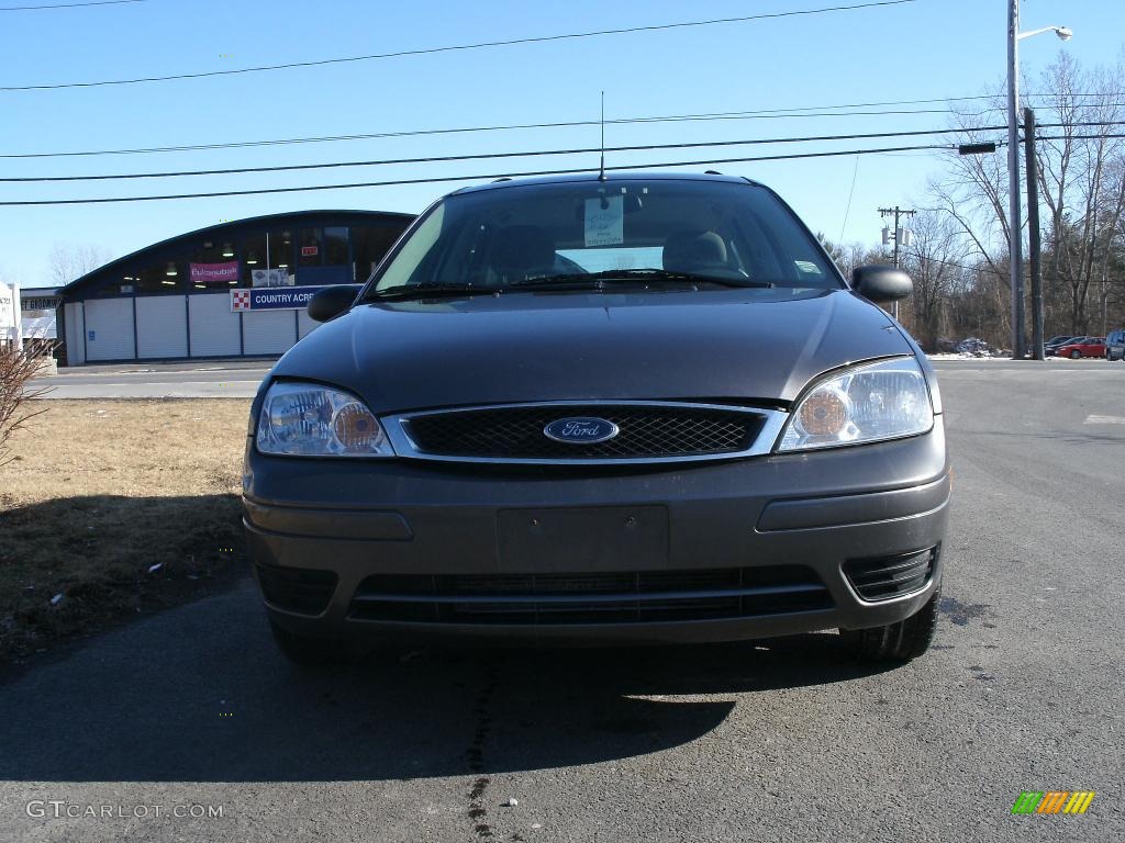 2007 Focus ZXW SE Wagon - Liquid Grey Metallic / Charcoal/Light Flint photo #2