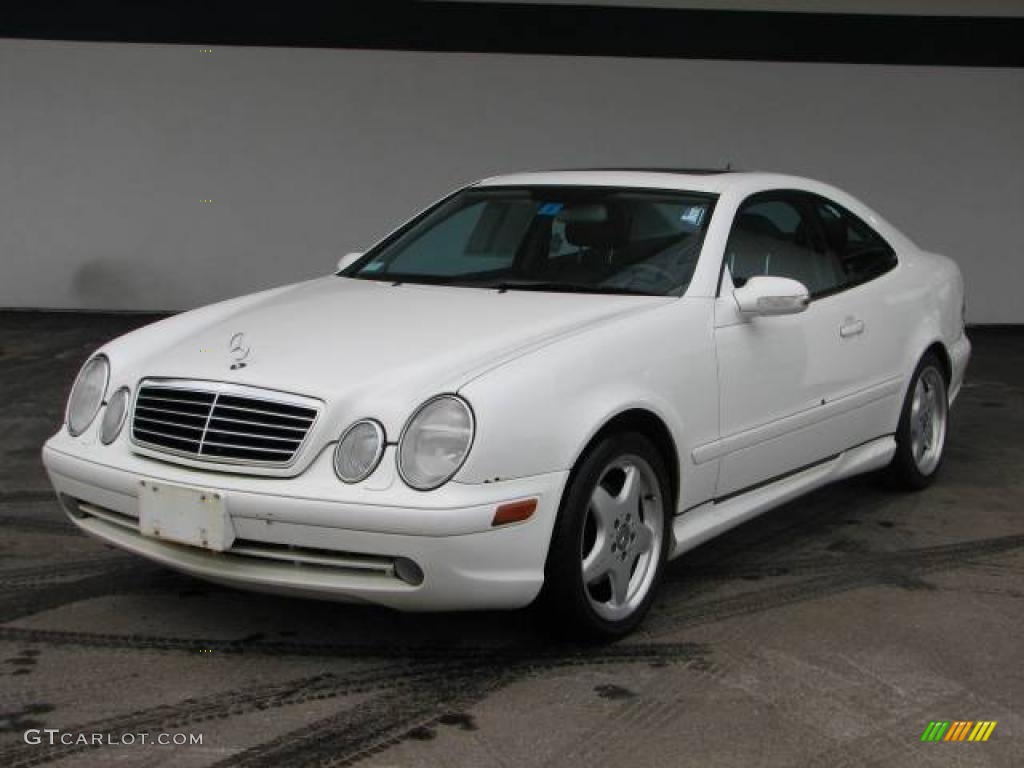 Glacier White Mercedes-Benz CLK