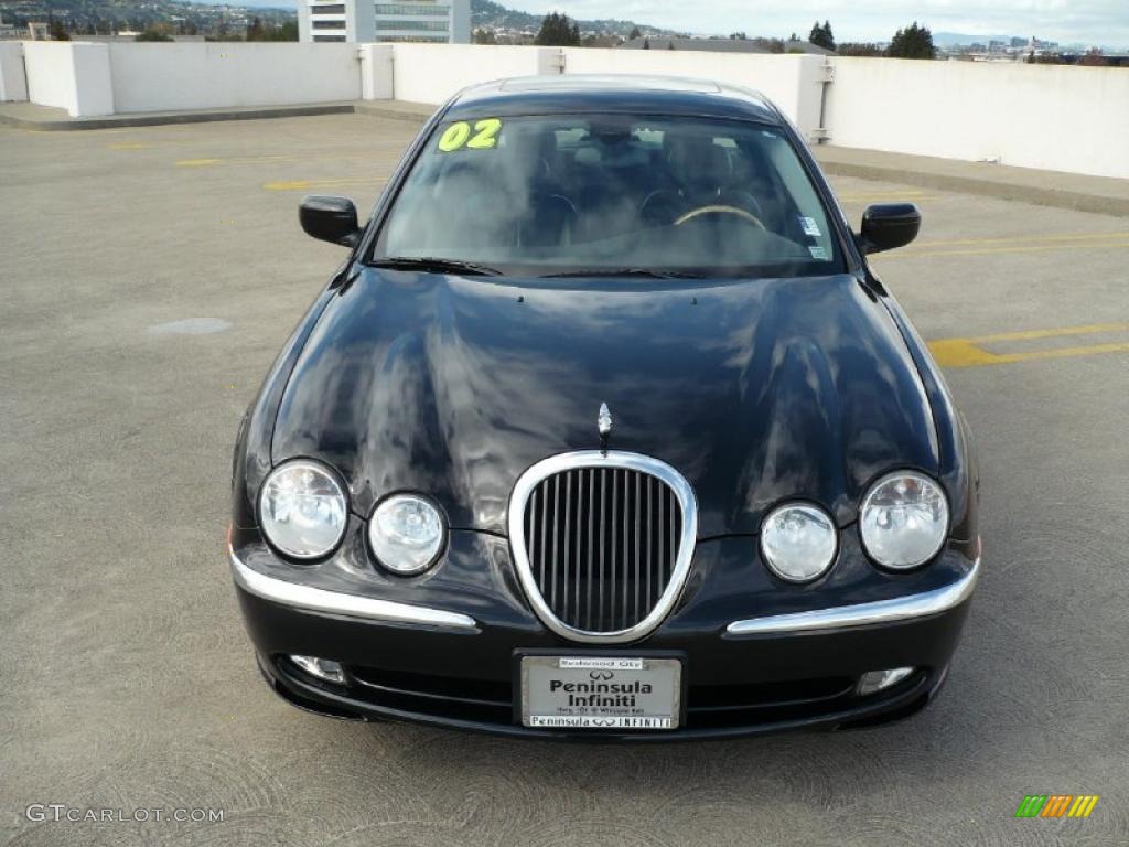 2002 S-Type 4.0 - Black / Charcoal photo #2