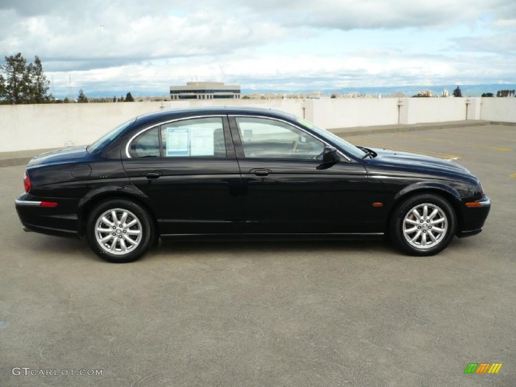 2002 S-Type 4.0 - Black / Charcoal photo #7