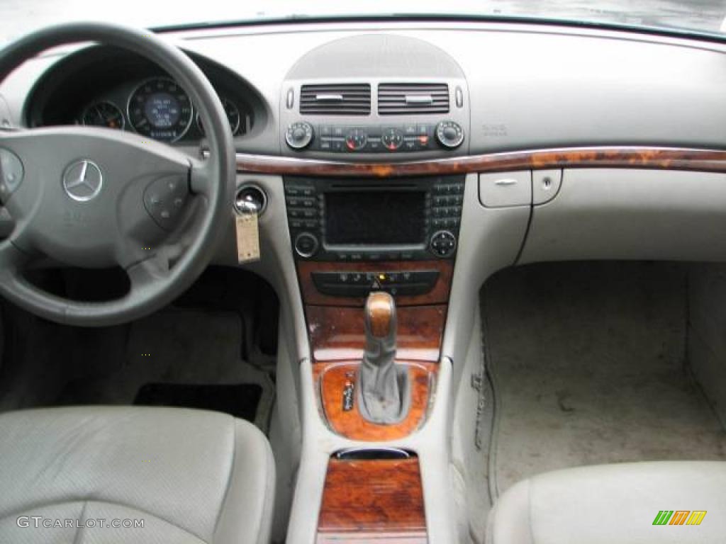 2005 E 320 CDI Sedan - Platinum Blue Metallic / Ash photo #10