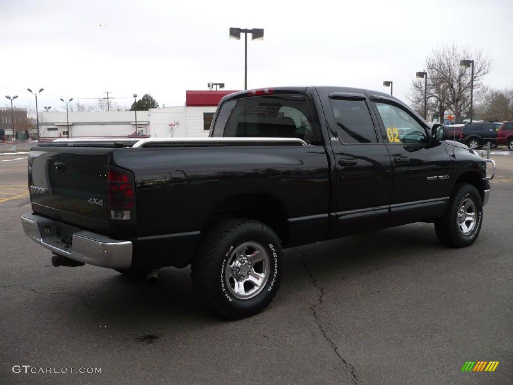 2002 Ram 1500 SLT Quad Cab 4x4 - Black / Dark Slate Gray photo #4