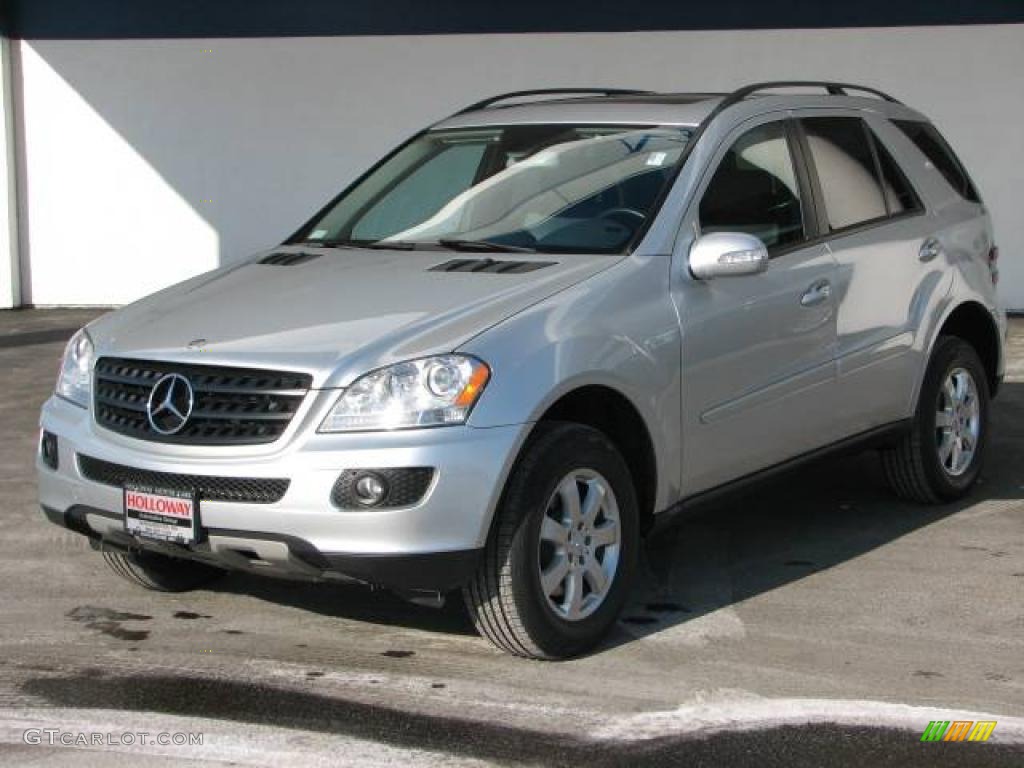 Iridium Silver Metallic Mercedes-Benz ML