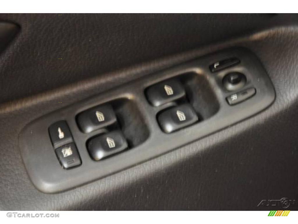 2004 XC90 T6 AWD - Black / Graphite photo #12