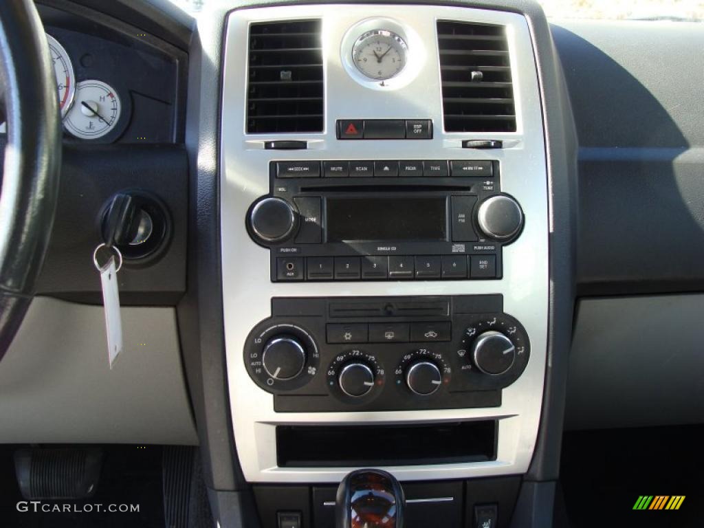 2006 300 C HEMI AWD - Magnesium Pearlcoat / Dark Slate Gray/Light Graystone photo #21