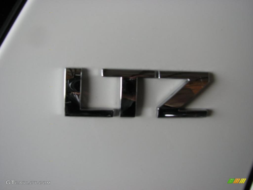 2007 Tahoe LTZ - Summit White / Ebony photo #9