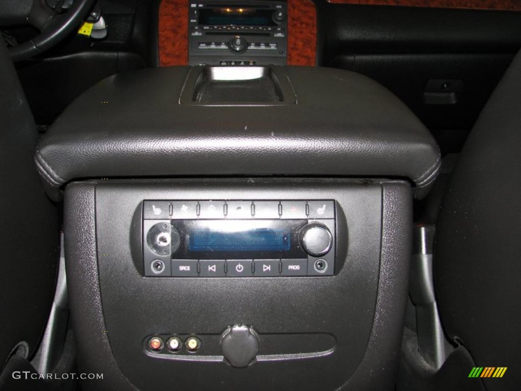 2007 Tahoe LTZ - Summit White / Ebony photo #20
