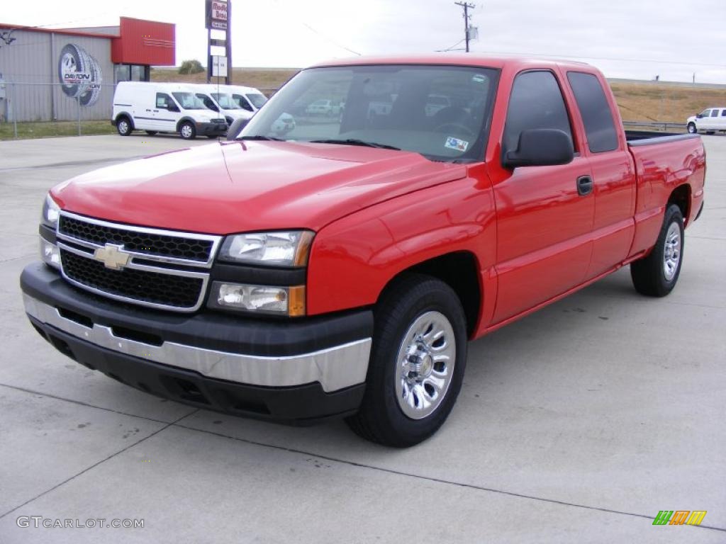 2007 Silverado 1500 Classic LS Extended Cab - Victory Red / Dark Charcoal photo #7