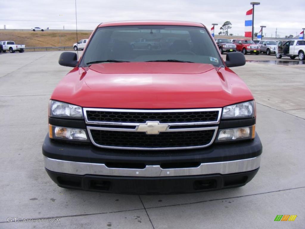 2007 Silverado 1500 Classic LS Extended Cab - Victory Red / Dark Charcoal photo #8