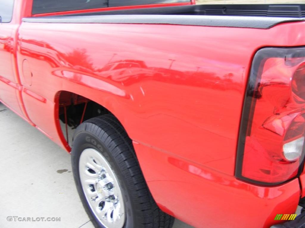 2007 Silverado 1500 Classic LS Extended Cab - Victory Red / Dark Charcoal photo #23