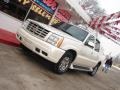 White Diamond - Escalade EXT AWD Photo No. 3