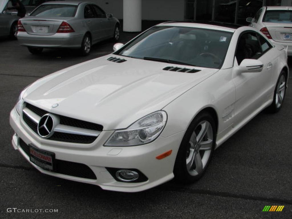 Diamond White Metallic Mercedes-Benz SL