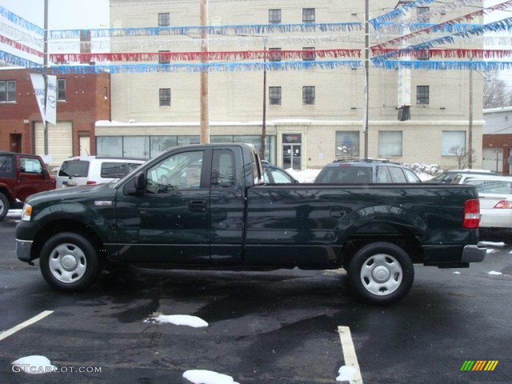 2006 F150 XL Regular Cab - Aspen Green Metallic / Tan photo #2