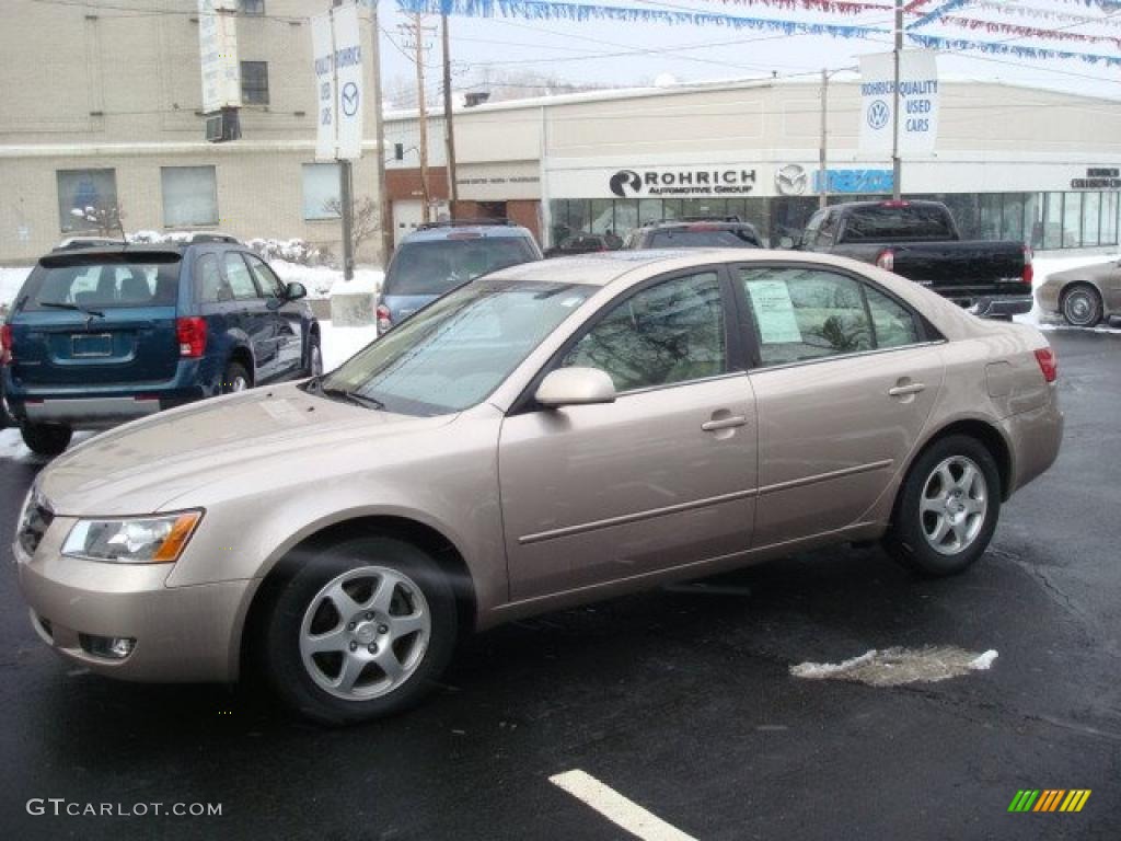 2007 Sonata SE V6 - Golden Beige / Beige photo #1