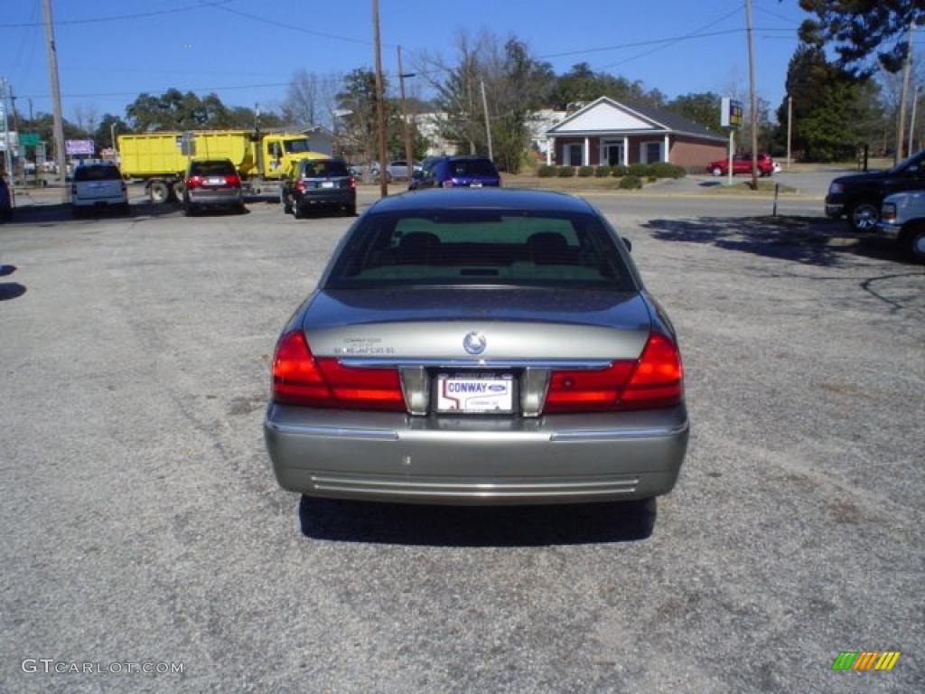 2004 Grand Marquis GS - Spruce Green Metallic / Light Flint photo #6