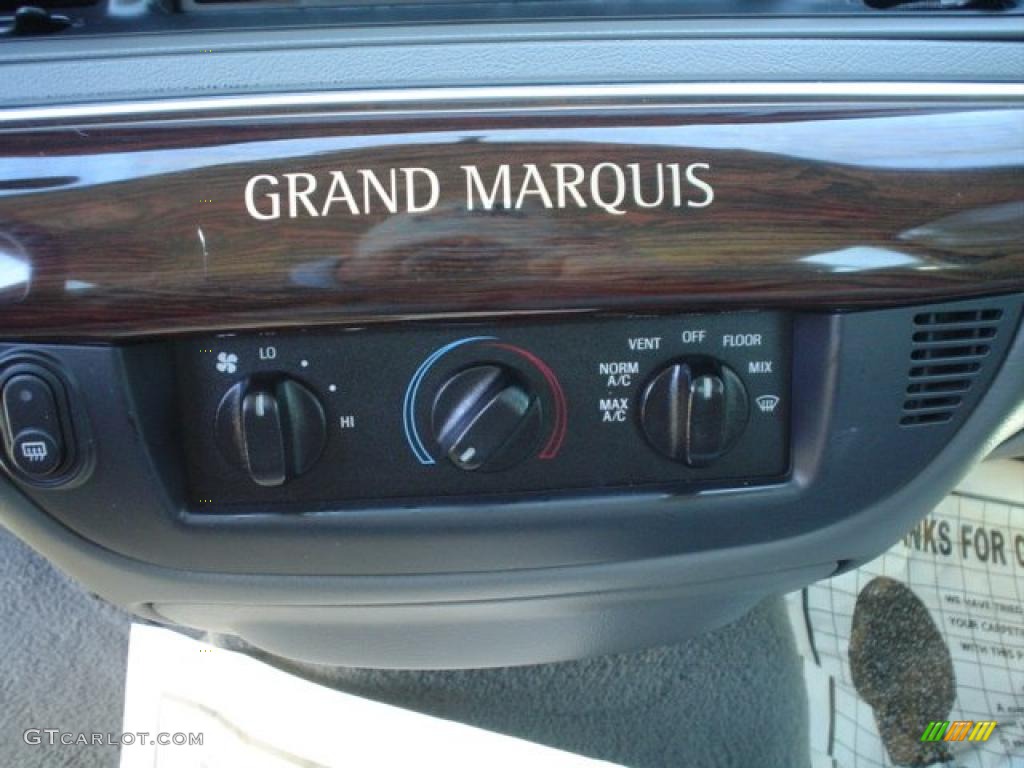 2004 Grand Marquis GS - Spruce Green Metallic / Light Flint photo #24