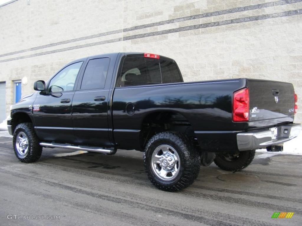 2008 Ram 2500 Big Horn Quad Cab 4x4 - Brilliant Black Crystal Pearl / Medium Slate Gray photo #7