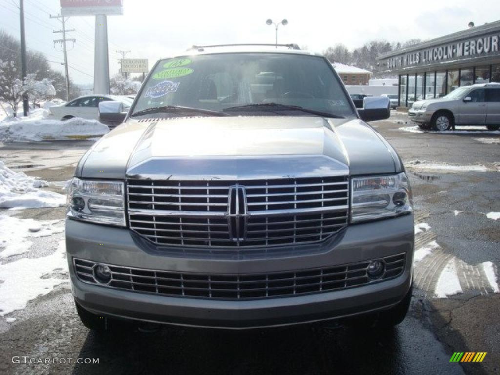 2008 Navigator Elite 4x4 - Vapor Silver Metallic / Charcoal Black/Caramel Piping photo #6