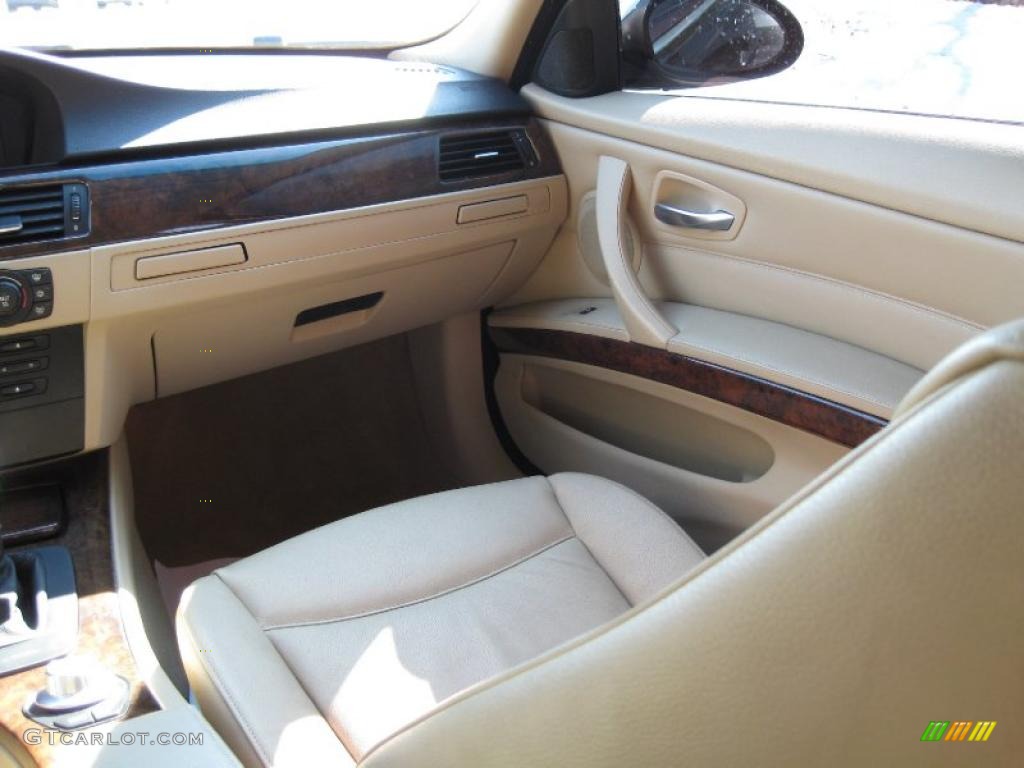 2006 3 Series 330i Sedan - Jet Black / Beige photo #12