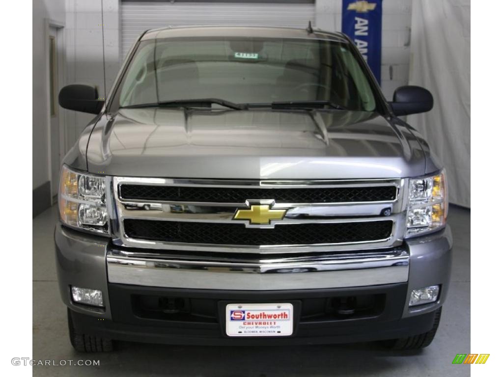 2007 Silverado 1500 LT Crew Cab 4x4 - Graystone Metallic / Dark Charcoal photo #2