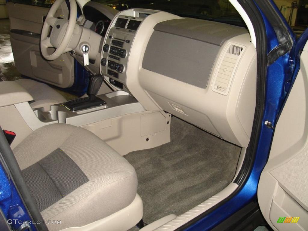 2008 Escape XLT V6 - Vista Blue Metallic / Camel photo #21