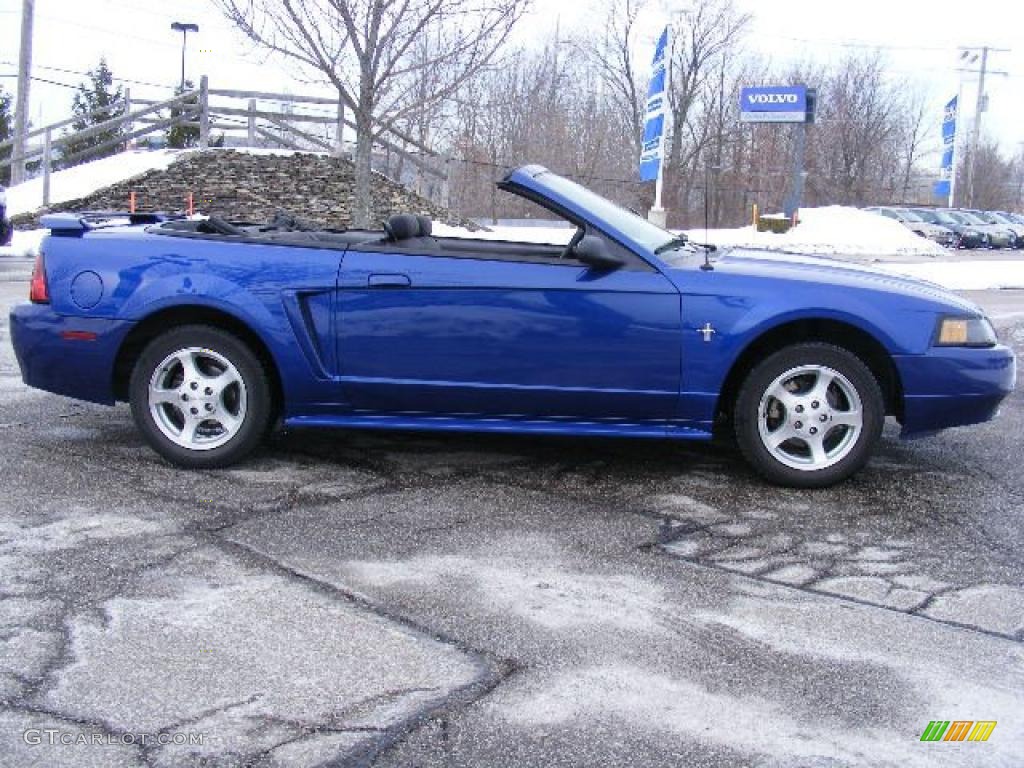 2002 Mustang V6 Convertible - Sonic Blue Metallic / Dark Charcoal photo #7
