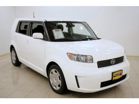 Scion Xb 2009 White. 2009 Super White Scion xB