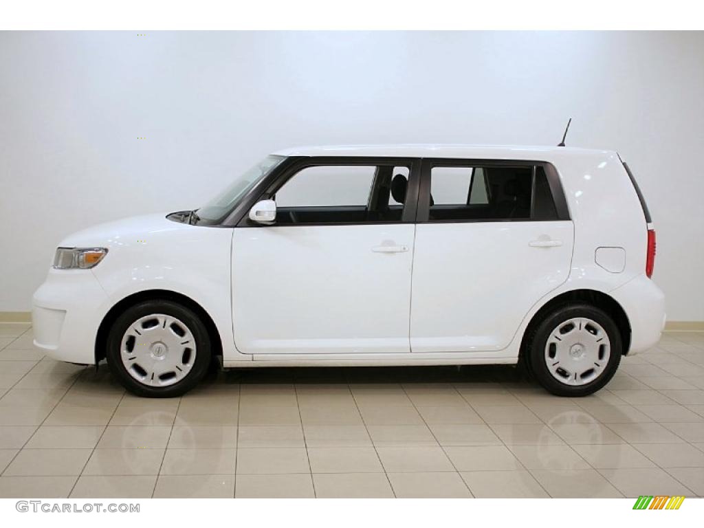 Super White 2009 Scion xB Standard xB Model Exterior Photo #25931069