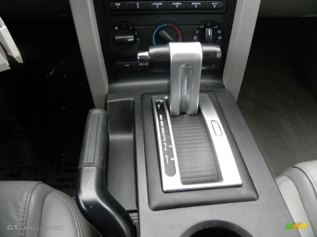 2007 Mustang GT Premium Coupe - Vista Blue Metallic / Light Graphite photo #16