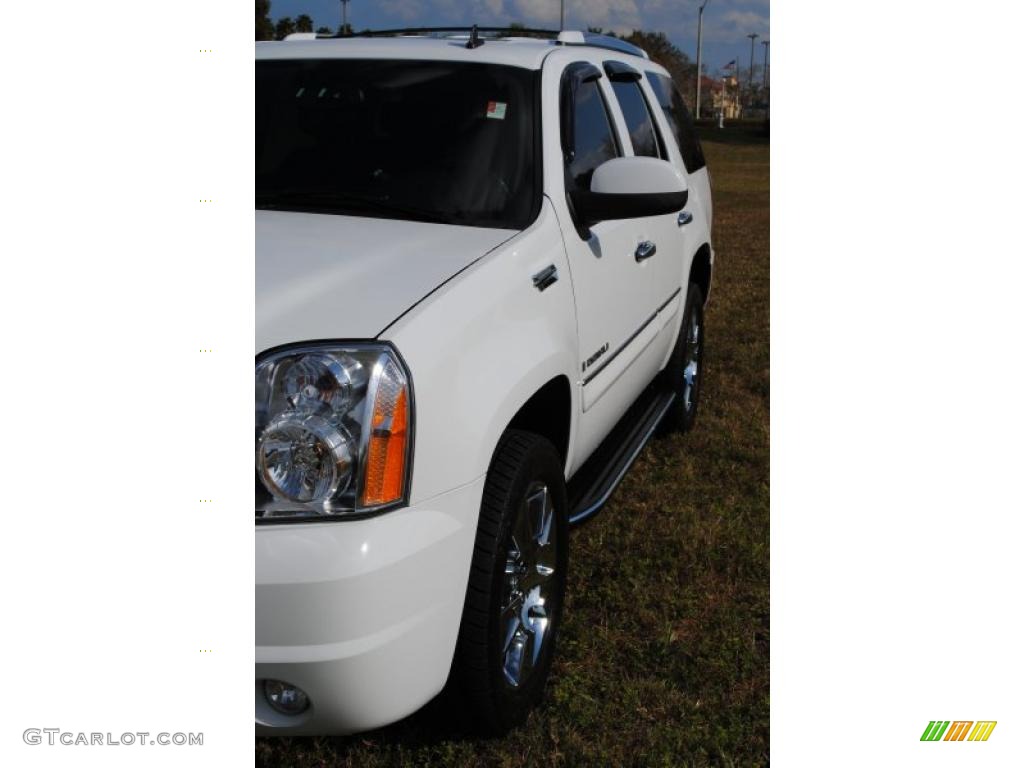 2007 Yukon Denali AWD - Summit White / Ebony Black photo #11