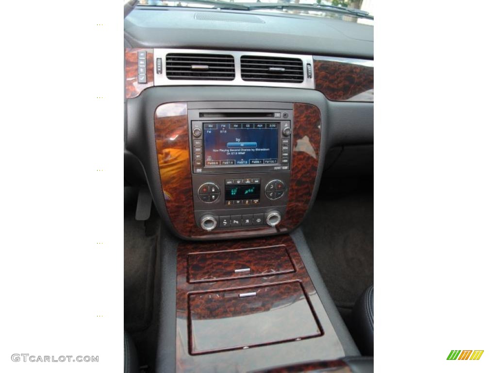 2007 Yukon Denali AWD - Summit White / Ebony Black photo #23