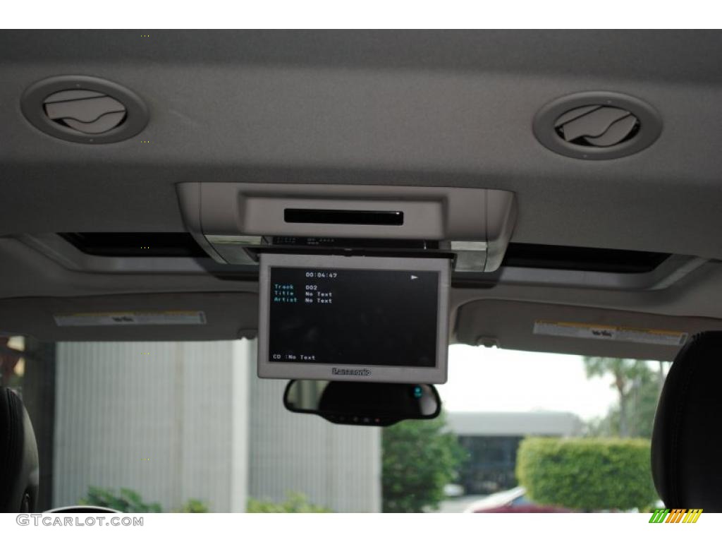 2007 Yukon Denali AWD - Summit White / Ebony Black photo #28