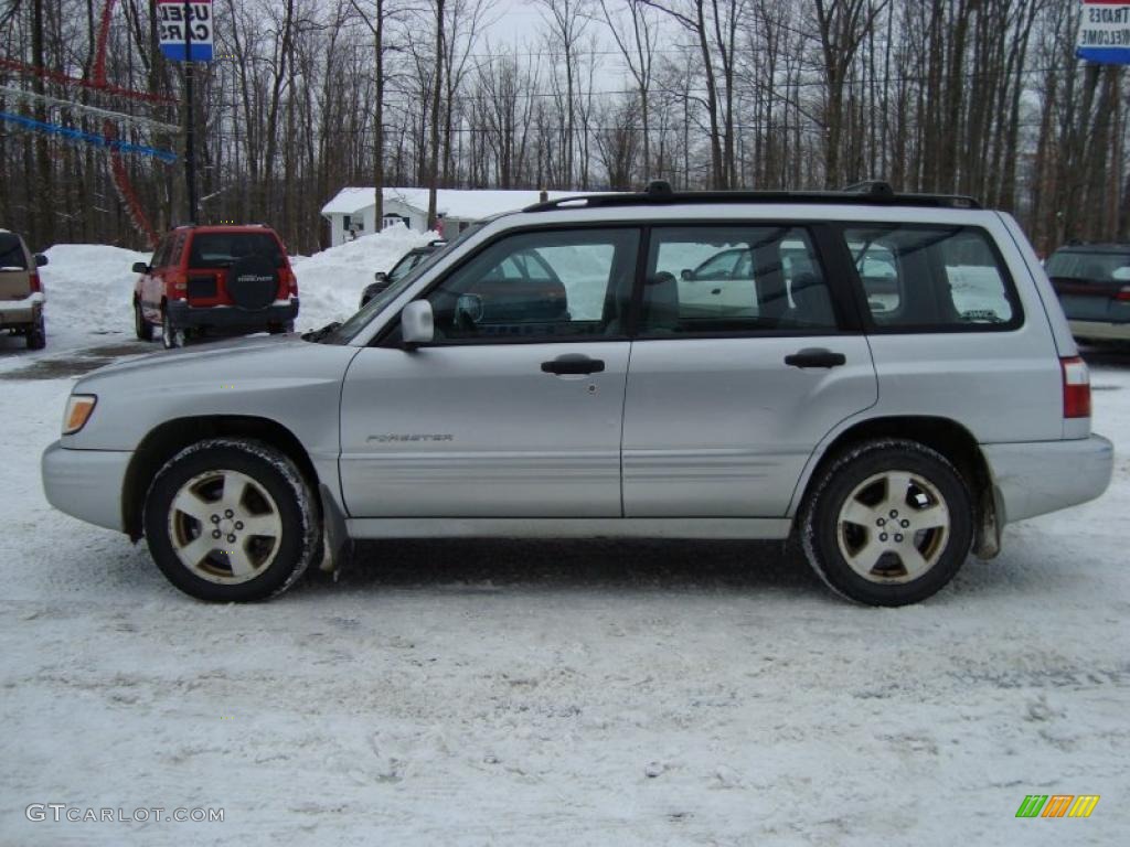 2002 Forester 2.5 S - Platinum Silver Metallic / Gray photo #2