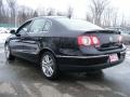 Deep Black - Passat Lux Sedan Photo No. 3