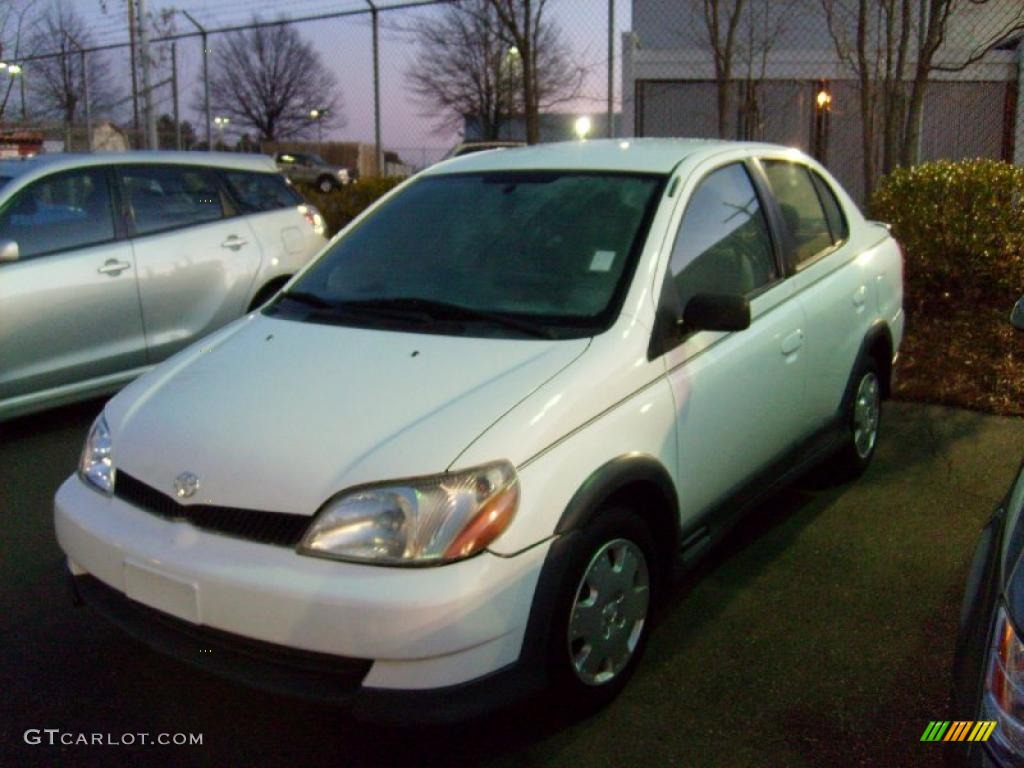 2000 ECHO Sedan - Super White / Shadow Gray photo #3