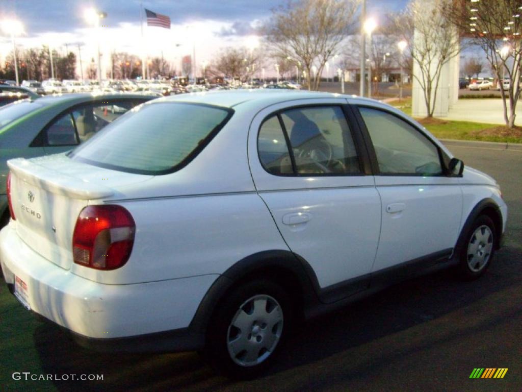2000 ECHO Sedan - Super White / Shadow Gray photo #6