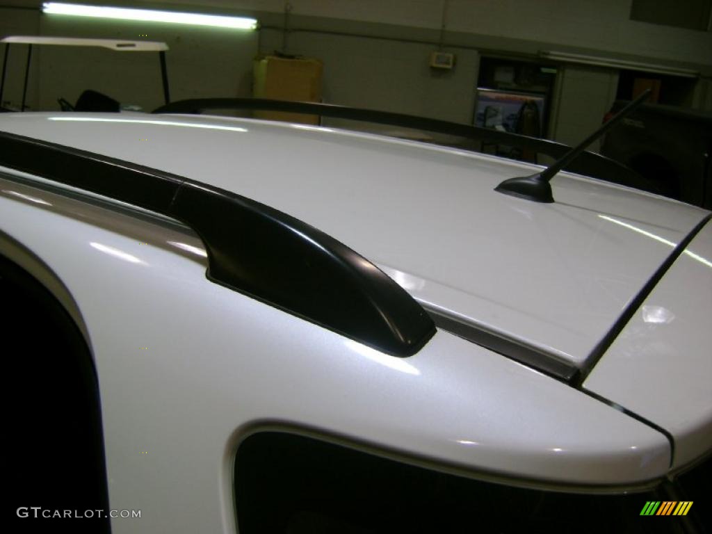 2007 SX4 AWD - Pearl White / Black photo #18