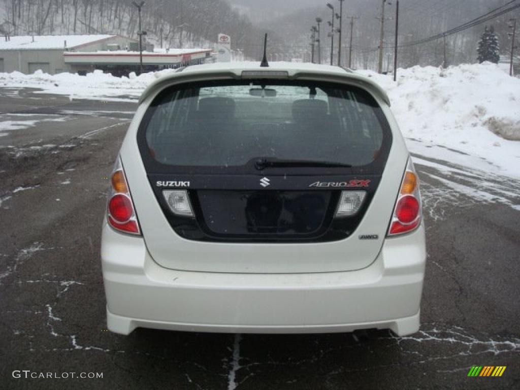 2006 Aerio SX AWD Sport Wagon - White Pearl / Black photo #3