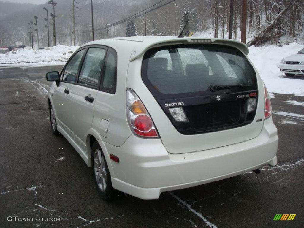 2006 Aerio SX AWD Sport Wagon - White Pearl / Black photo #4