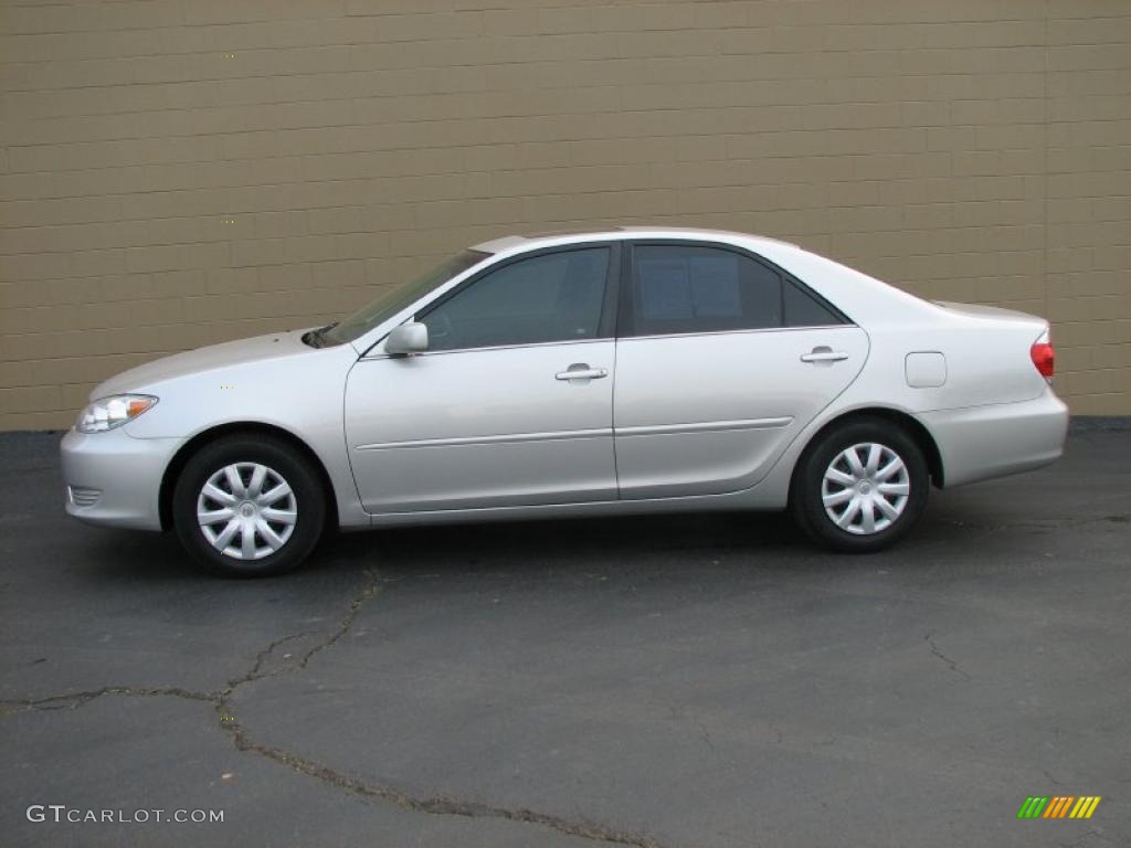 2006 Camry LE - Lunar Mist Metallic / Stone Gray photo #1