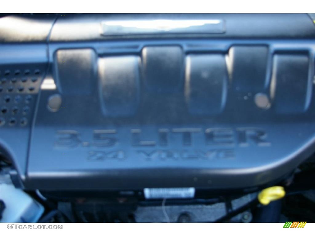2005 Pacifica Touring AWD - Magnesium Green Pearl / Dark Slate Gray photo #16