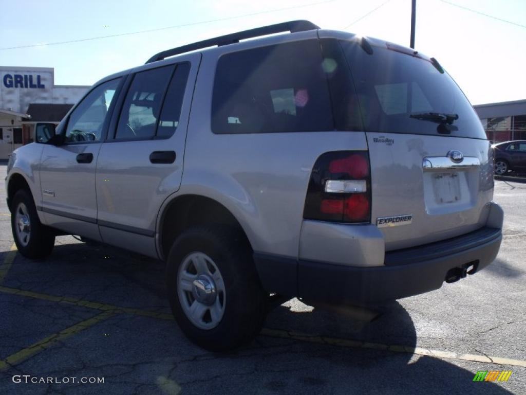 2006 Explorer XLS - Silver Birch Metallic / Stone photo #3