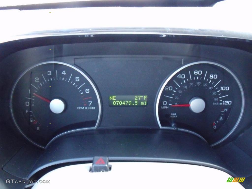 2006 Explorer XLS - Silver Birch Metallic / Stone photo #20