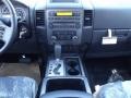 Galaxy Black - Titan SE Crew Cab Photo No. 12
